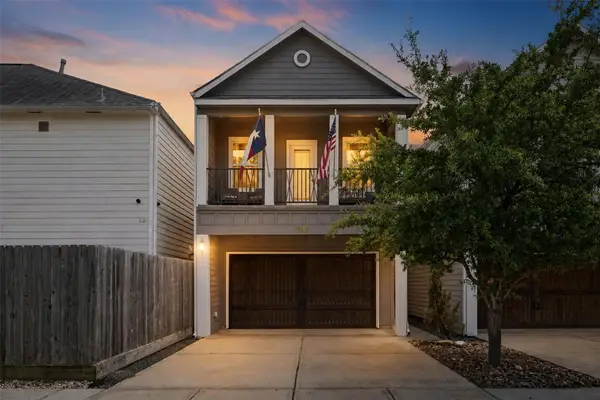 118 E 27th Street #B, Houston, TX 77008