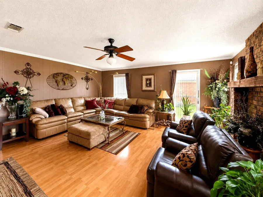 4015 Blackwell Lane, Beaumont, TX 77713 - #2
