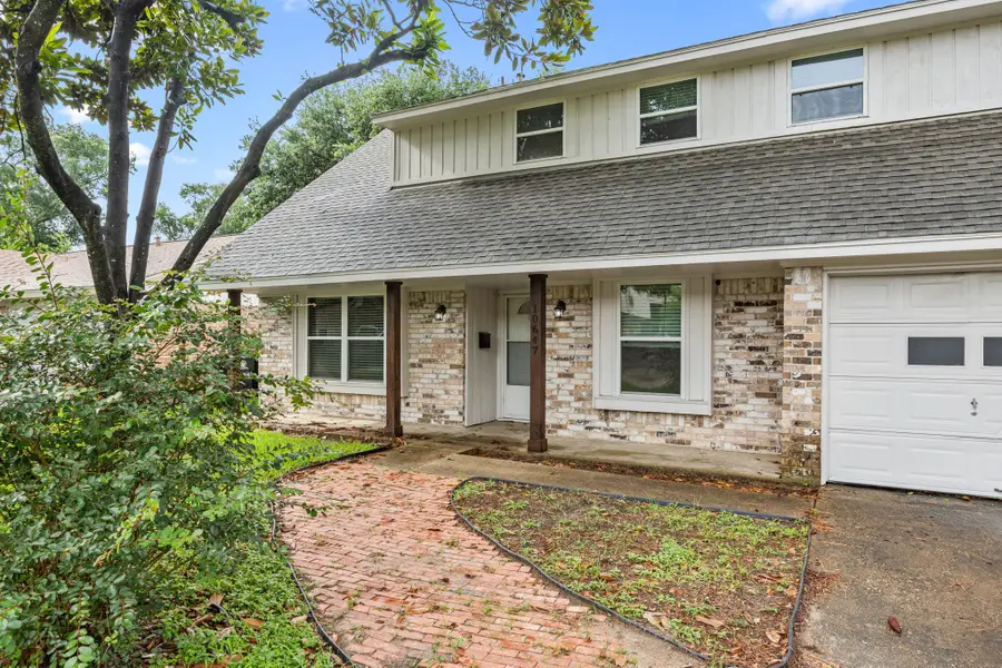 10647 Hazelhurst Drive, Houston, TX 77043 - #2