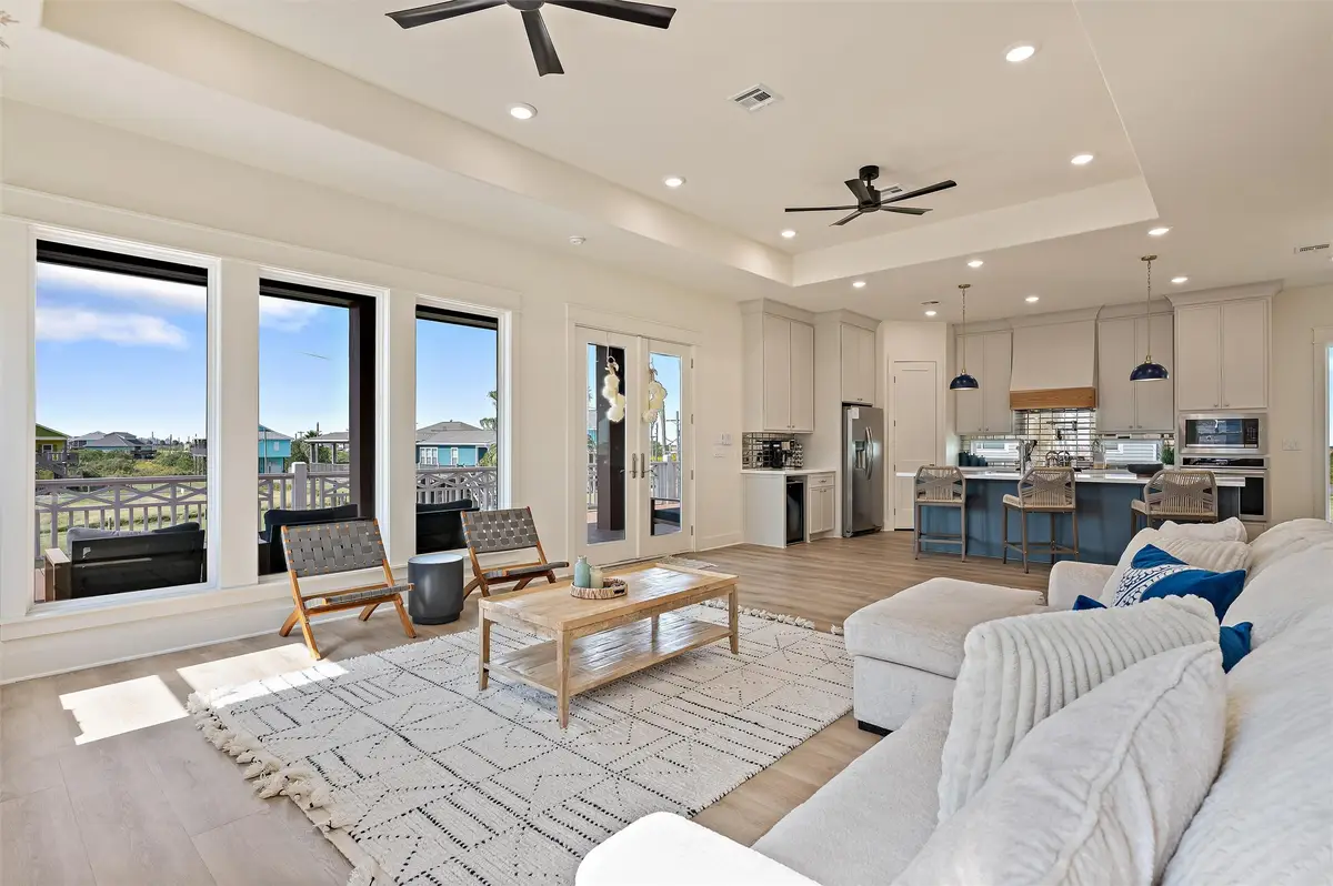 972 Driftwood Drive, Crystal Beach, TX 77650 - Image #1