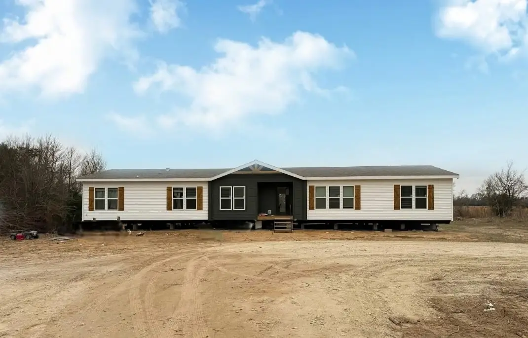 2408 W Highway 79, Buffalo, TX 75831 - #1