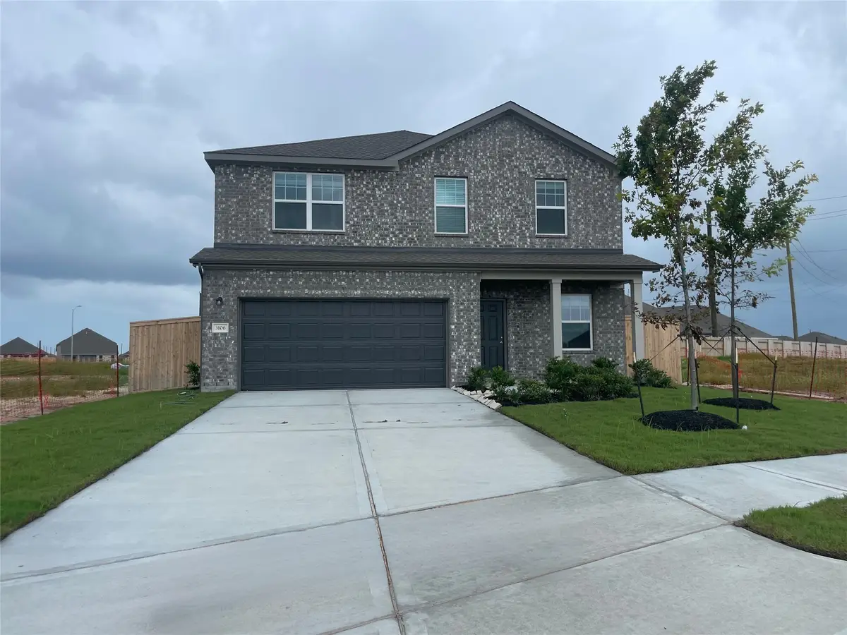 3106 Tanzanite Chase Drive, Angleton, TX 77515 - #1