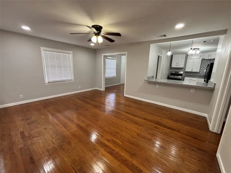 1401 Austin Street, Texas City, TX 77568 - Image #2