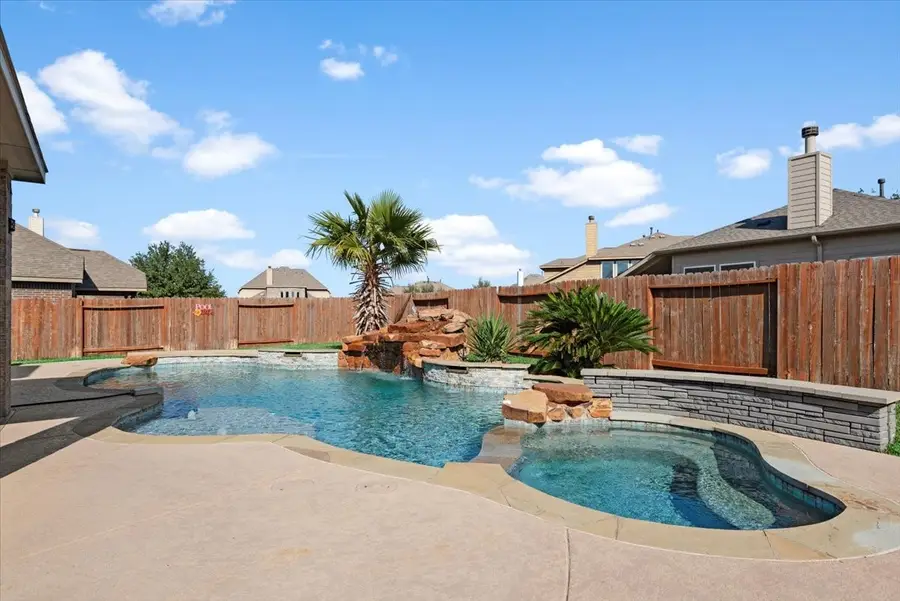 16102 Laura Beth Drive, Hockley, TX 77447 - Image #2