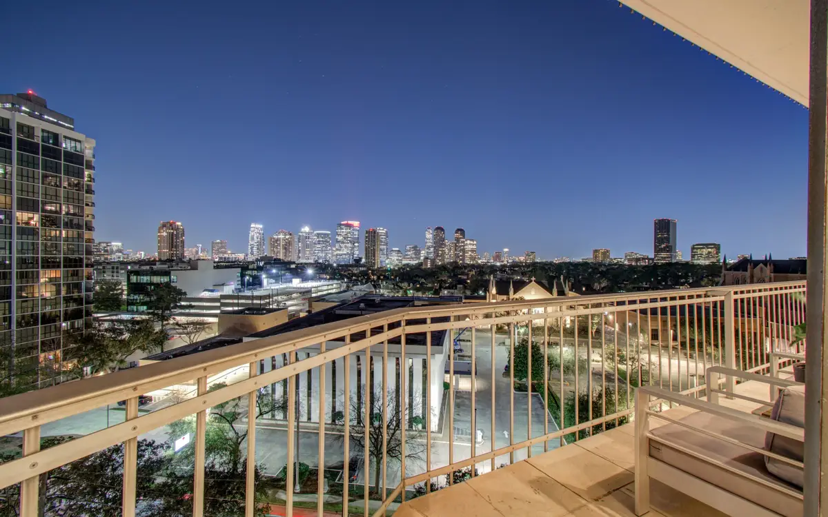5050 Woodway Drive #8N, Houston, TX 77056 - #1