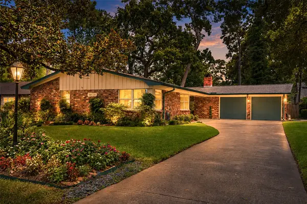 10127 Hazelhurst Drive, Houston, TX 77043