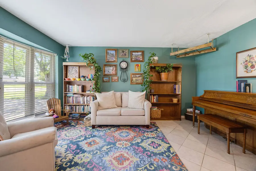 9314 Vickijohn Drive, Houston, TX 77031 - #2