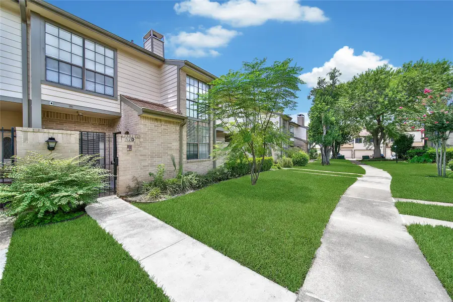 712 Country Place Drive #D, Houston, TX 77079 - #3