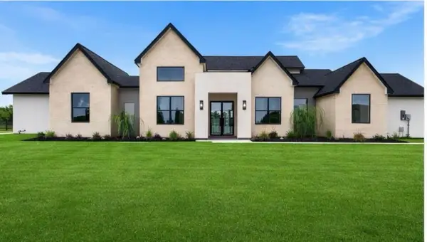 4726 Texana, Baytown, TX 77523