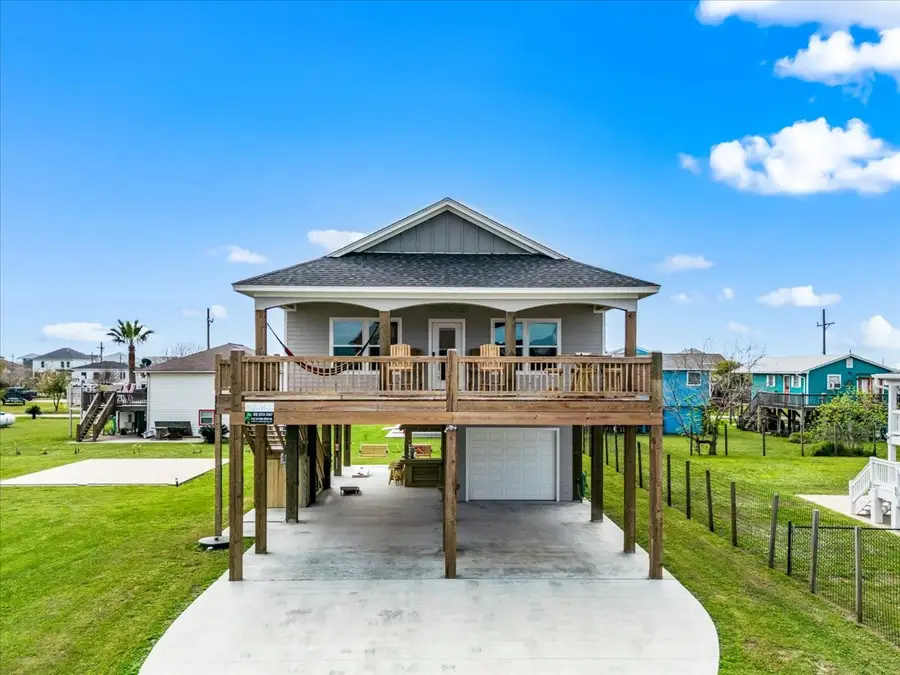 961 Palmetto Drive, Crystal Beach, TX 77650 - #2