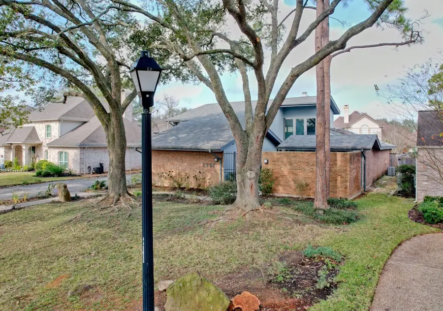 1234 Sugar Creek Boulevard, Sugar Land, TX 77478 - #3