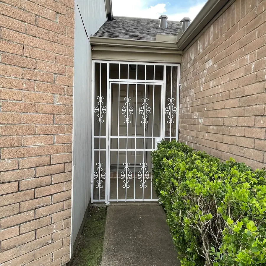 6522 Grandvale Drive, Houston, TX 77072 - Image #3