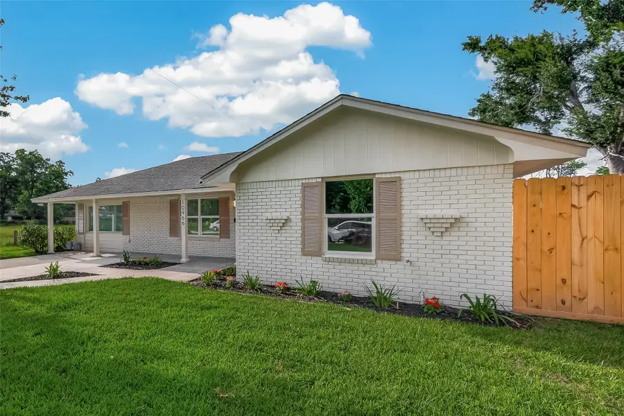 10966 Shadow Wood Dr, Houston, TX 77043 - #3