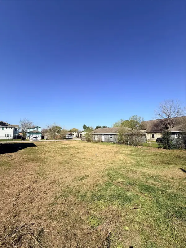 5004 Higgins Street, Houston, TX 77033