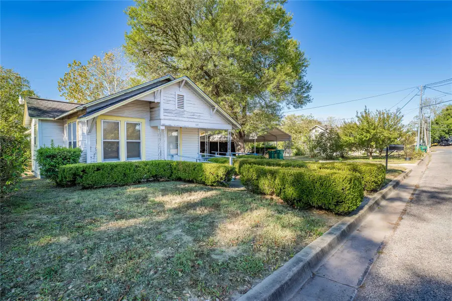 146 S Reynolds Street, La Grange, TX 78945 - Image #3