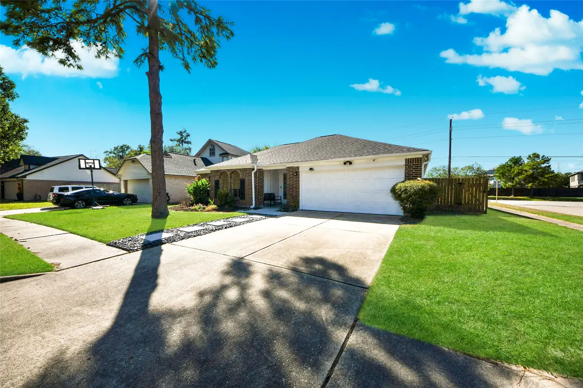 3315 Lakeland Gardens Drive, Katy, TX 77449 - Image #1