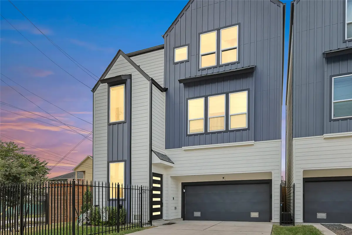 730 E 33rd Street, Houston, TX 77022 - Image #1