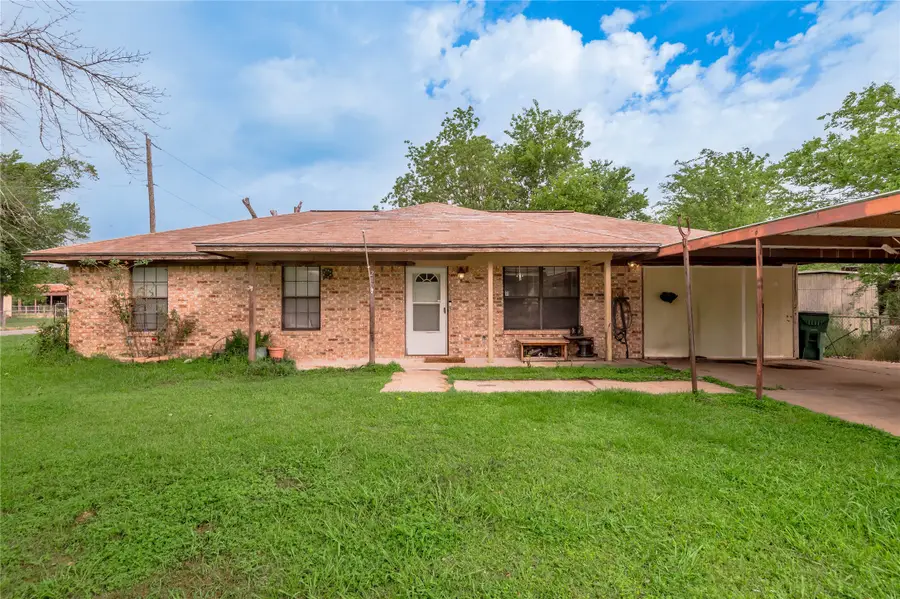 210 Bullard Street, Madisonville, TX 77864 - #2