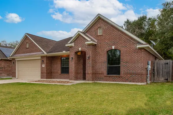 1997 Brentwood Drive, Alvin, TX 77511