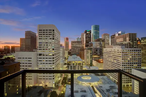 1211 Caroline Street #2002, Houston, TX 77002