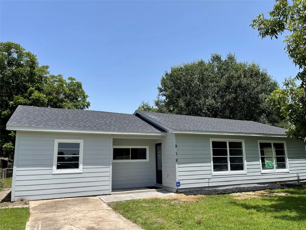 919 Foster Avenue, Pasadena, TX 77506 - #1