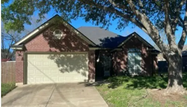 635 Yegua Drive, Lexington, TX 78947