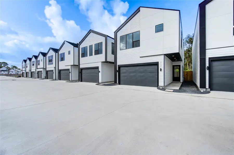 6123 Pacific Forest Drive, Houston, TX 77091 - #2