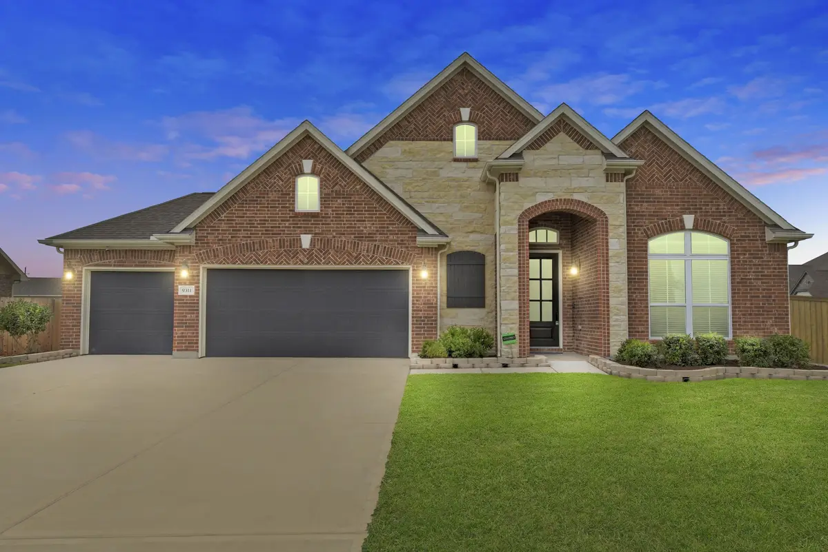 9311 Secretariat Lane, Monterey Belvieu, TX 77523 - Image #1