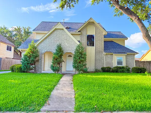 2210 Redcliff Drive, Missouri City, TX 77489
