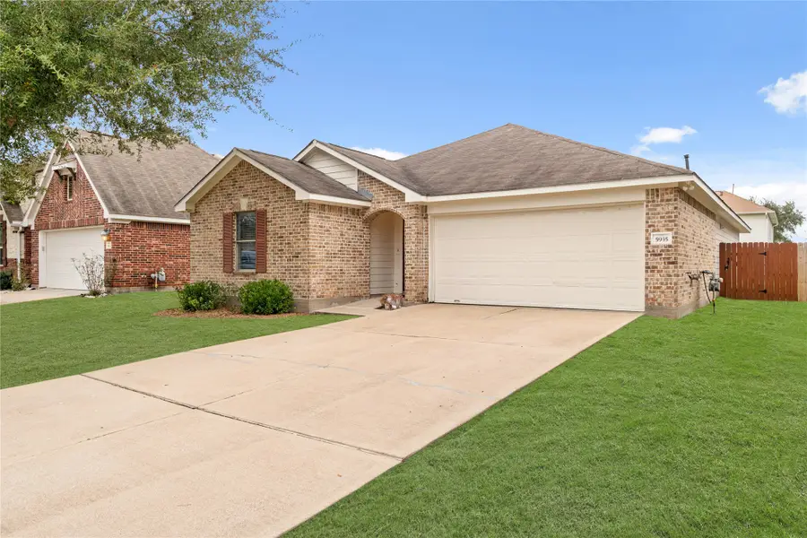 5935 Wildbriar Lane, Richmond, TX 77469 - Image #3