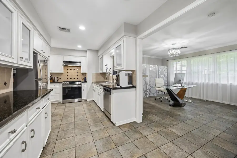 5611 Whitehaven, Bellaire, TX 77401 - #3