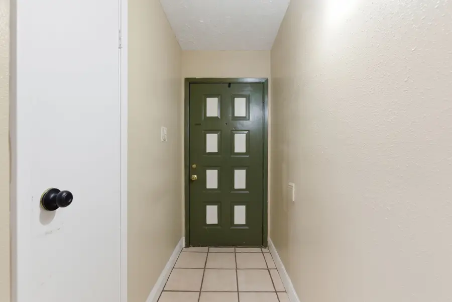 10044 Lasaber Court, Houston, TX 77038 - Image #3