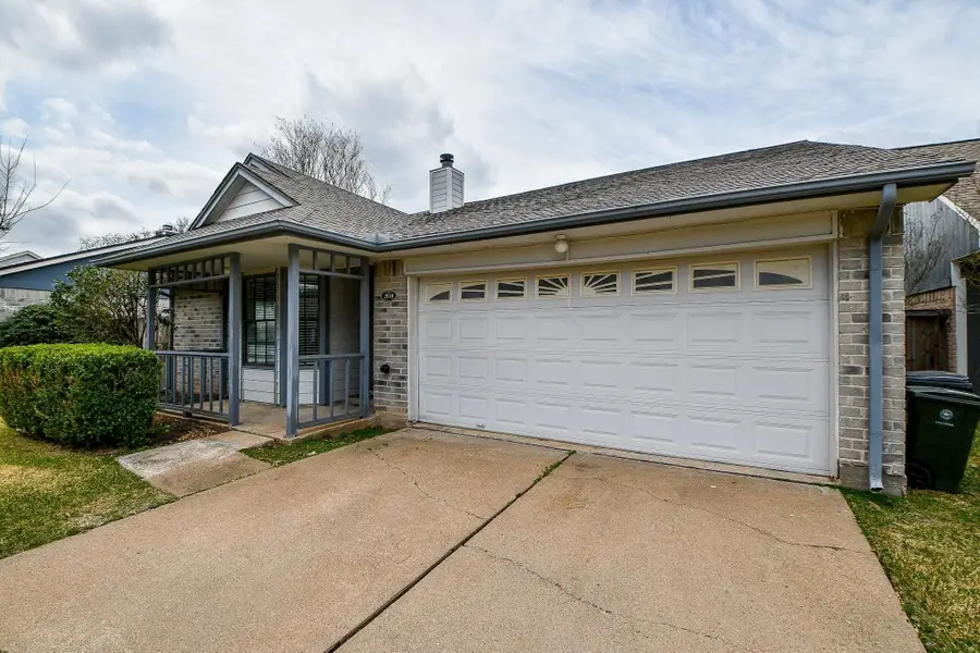 2018 Creek Valley Lane, Sugar Land, TX 77478 - #3