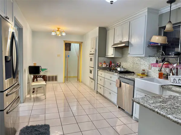 8911 Lazy River Lane, Houston, TX 77088