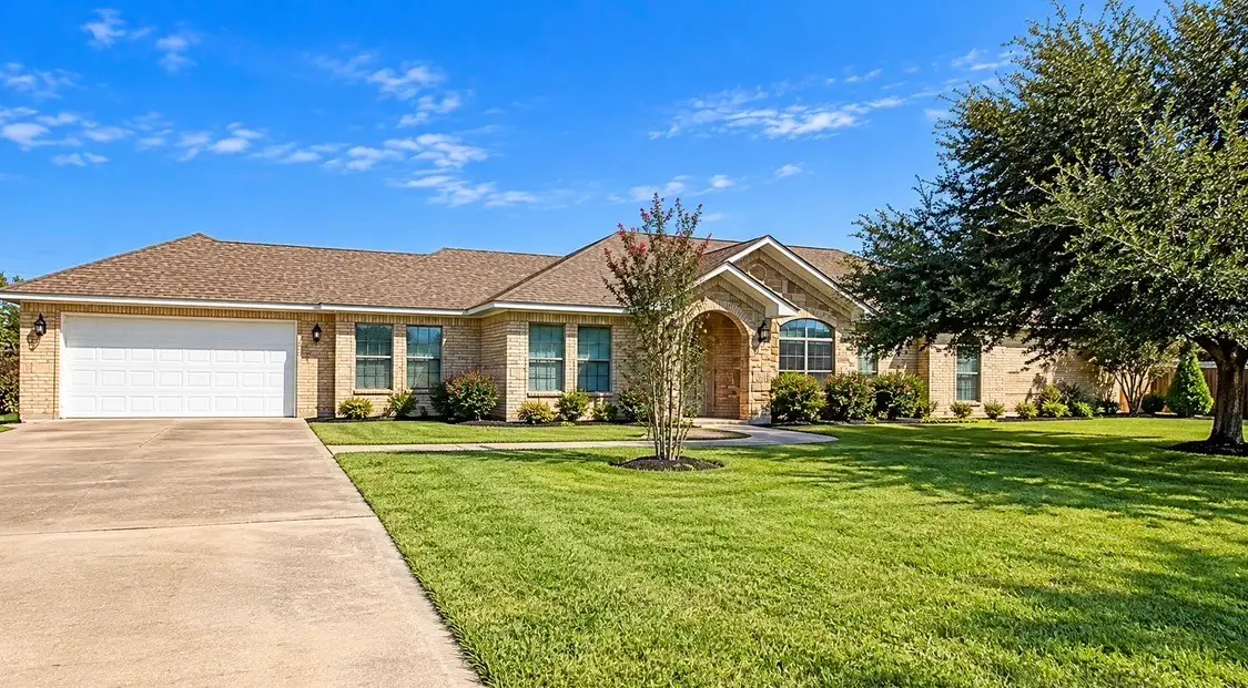 319 Pinedale Avenue, Arcola, TX 77583 - #1
