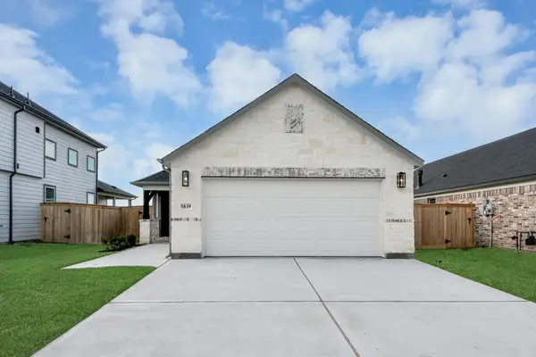 5819 Madison Trail Drive, Richmond, TX 77469