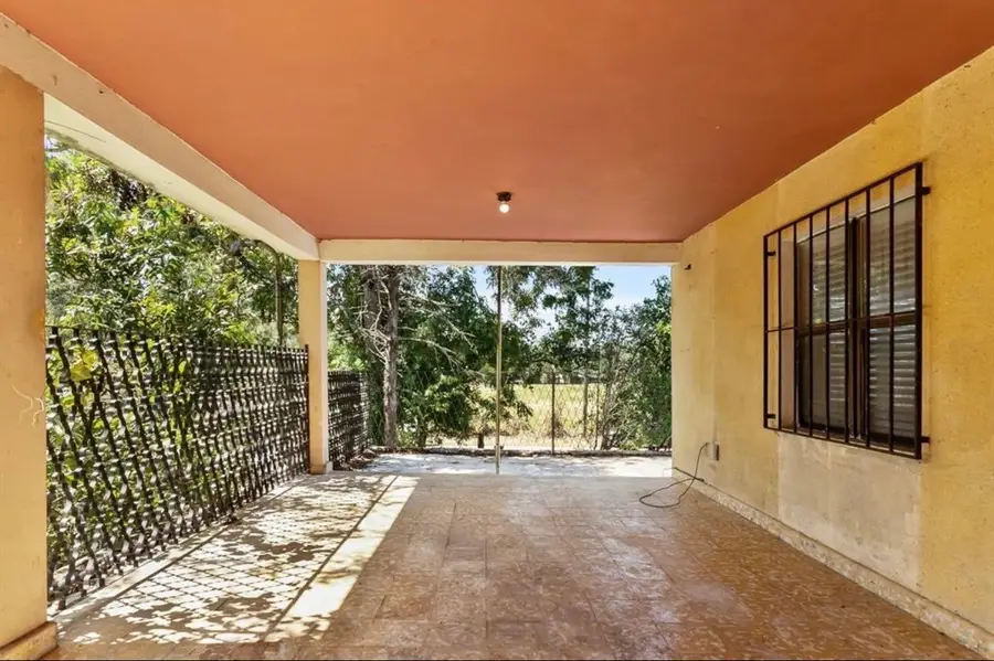 416 S Avenue D A/b #B, Humble, TX 77338 - #3