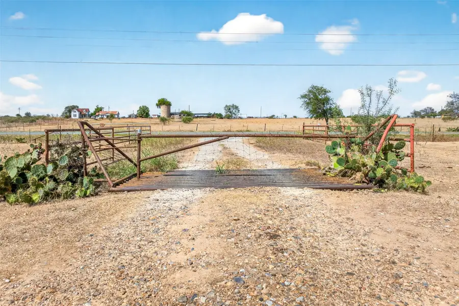 6695 Hwy 97 W, Cost, TX 78614 - Image #3