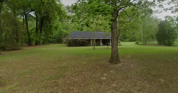 22647 Kelly Drive, Saratoga, TX 77585