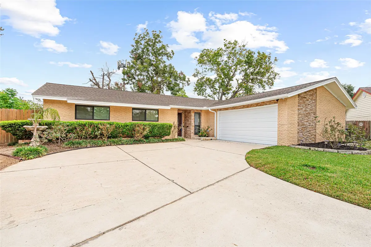 2823 Rockarbor Drive, Houston, TX 77063 - Image #1