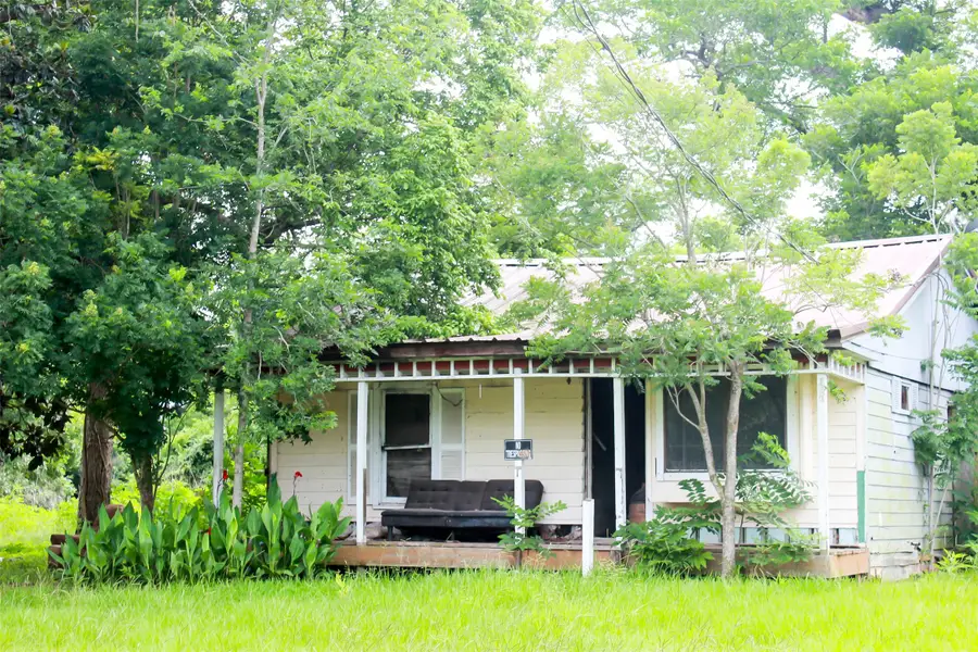 120 Creekside Drive, Angleton, TX 77515 - #3