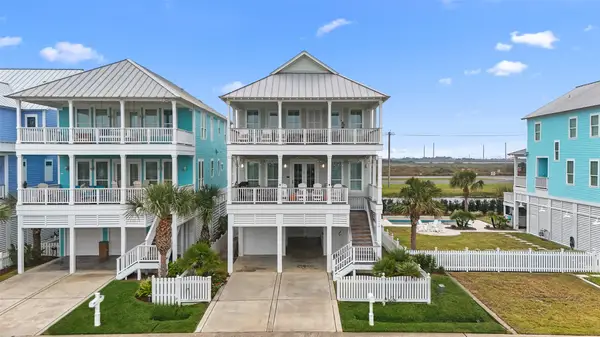 11418 Starfish Lane, Galveston, TX 77554