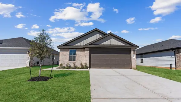 1018 Blue Stone Drive, Beasley, TX 77417