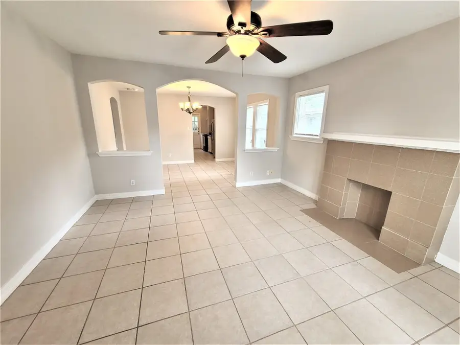 5009 N Main Street, Houston, TX 77009 - #2