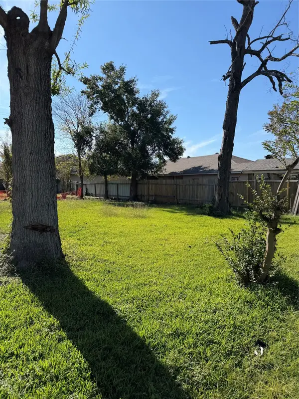 13430 Duluth Street, Houston, TX 77015