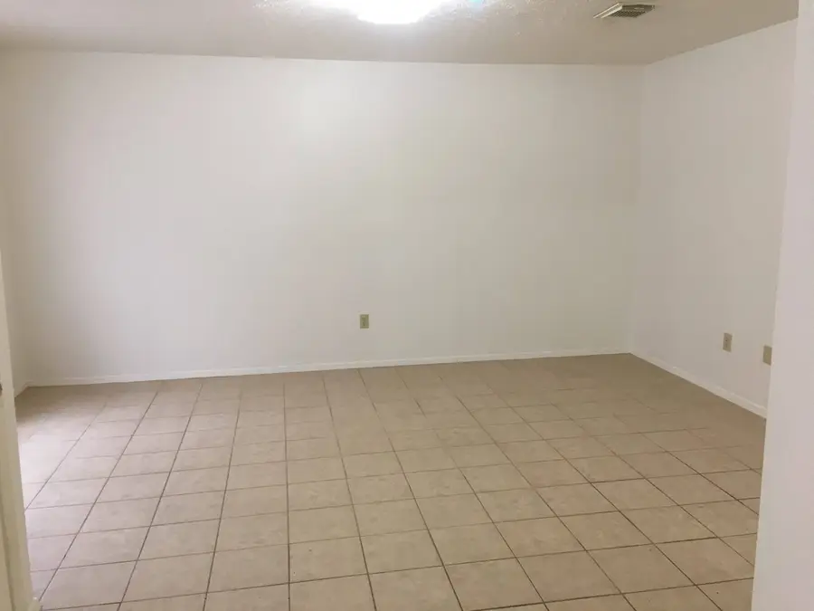 9 Capewood Court, The Woodlands, TX 77381 - #2