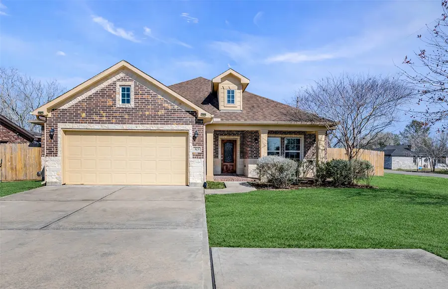 323 Texas Avenue, Arcola, TX 77583 - #2