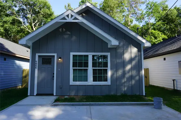 10002 Calendar Street, Willis, TX 77318