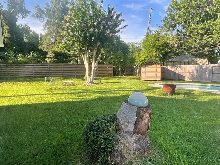 654 N Flamingo Drive, Seabrook, TX 77586 - #2