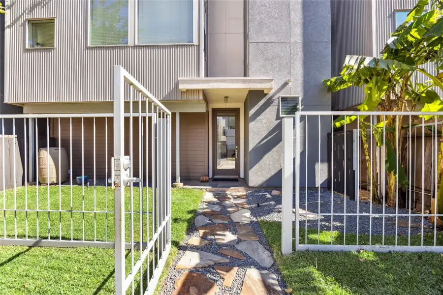 5443 Rose Street, Houston, TX 77007 - Image #2